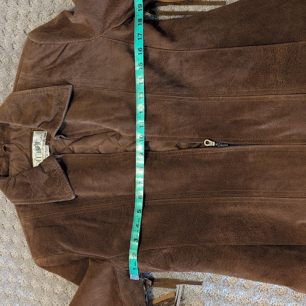 Brown 100% Leather Zip Up Jacket With Fringe Arms. Comint Brown Leather Coat - Picture 12 of 15